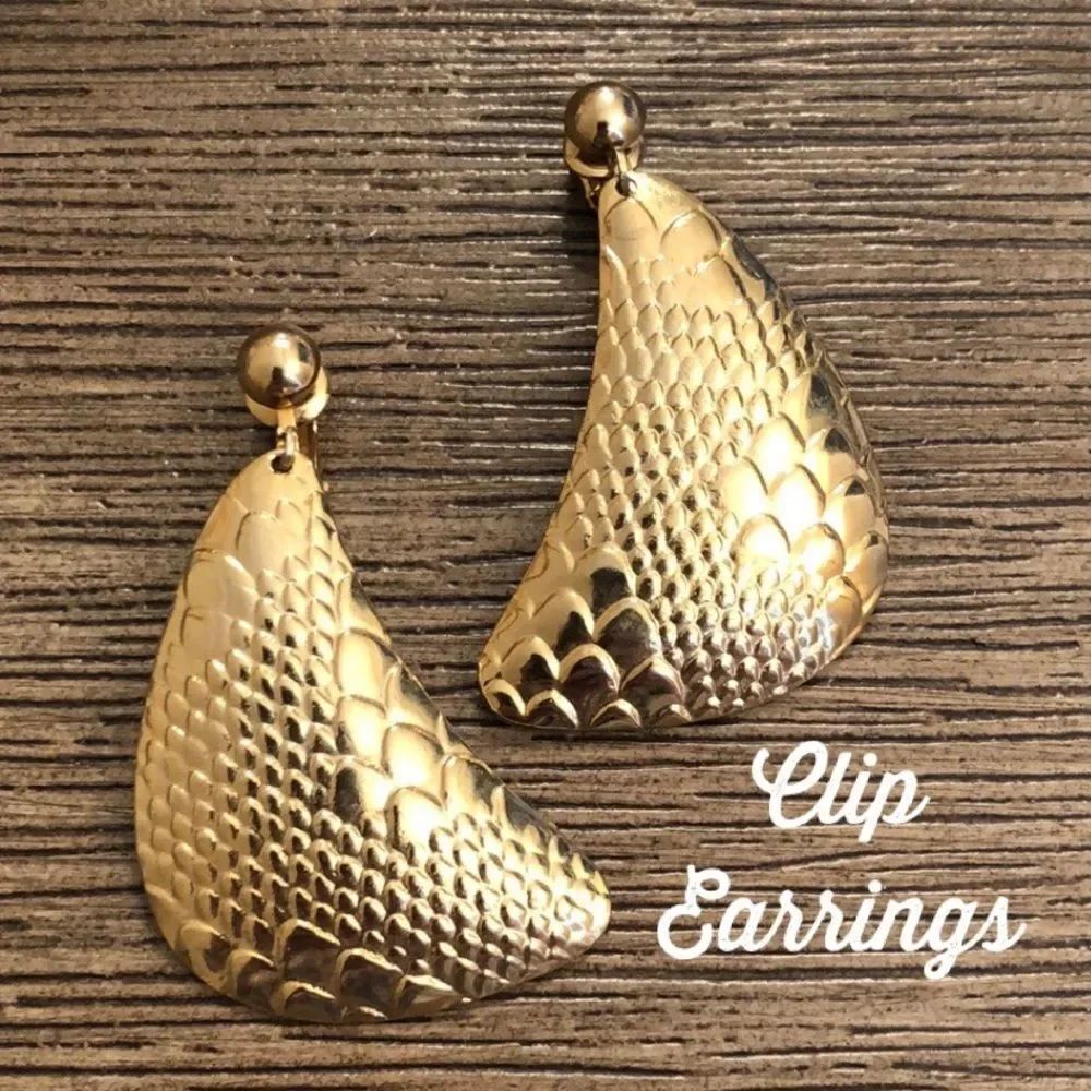 Reptile Designed Embossed Metal Clip Earrings
